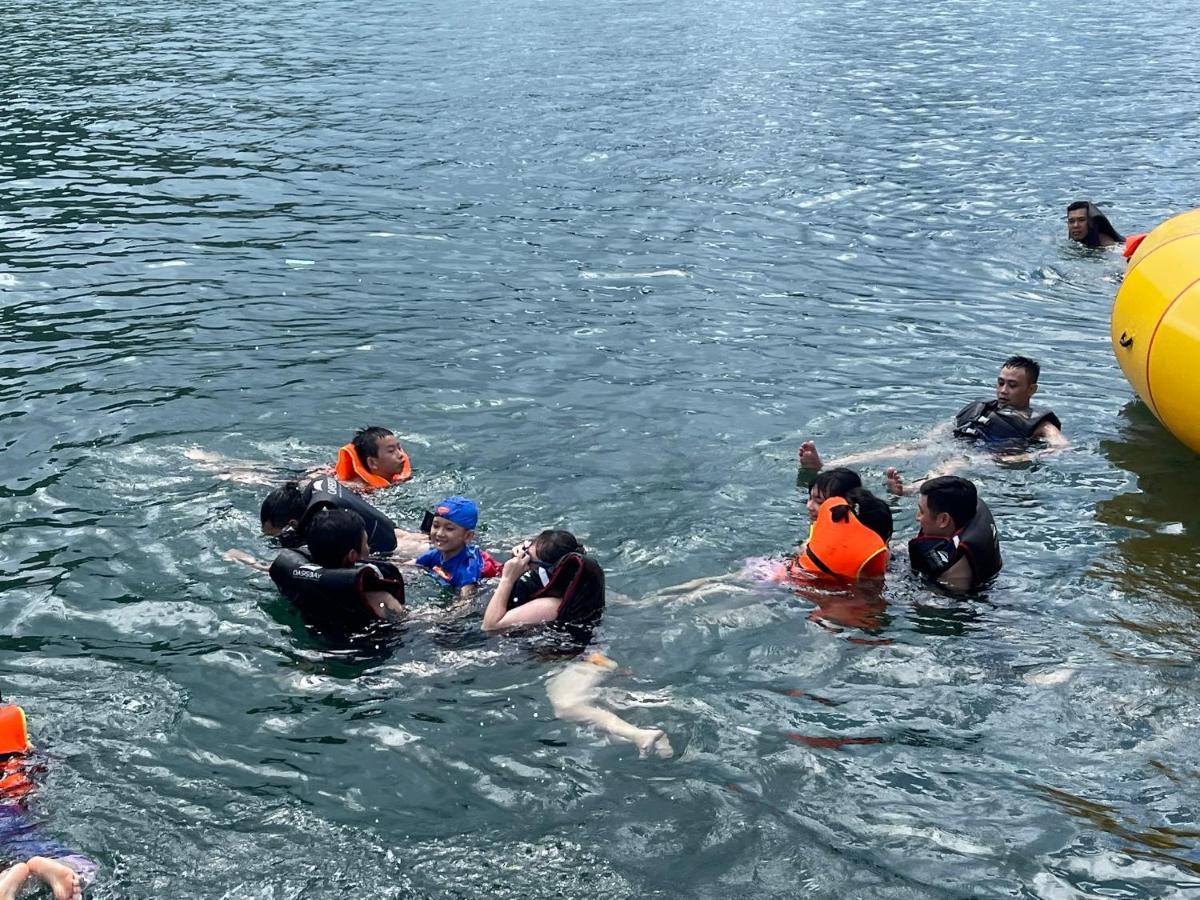 فندق Royal Cruise Halong Bay ها لونغ المظهر الخارجي الصورة