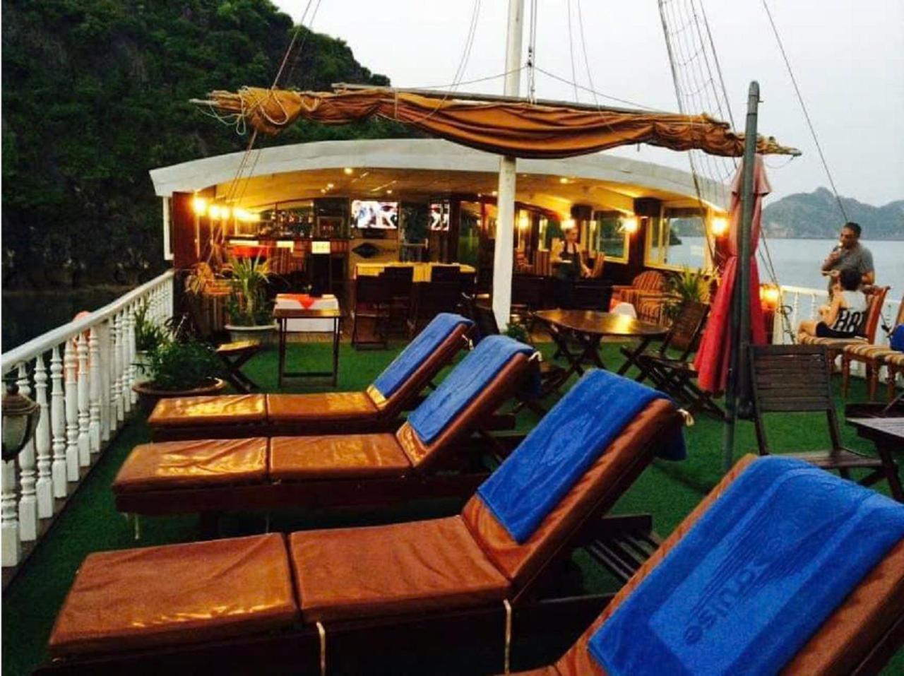 فندق Royal Cruise Halong Bay ها لونغ المظهر الخارجي الصورة